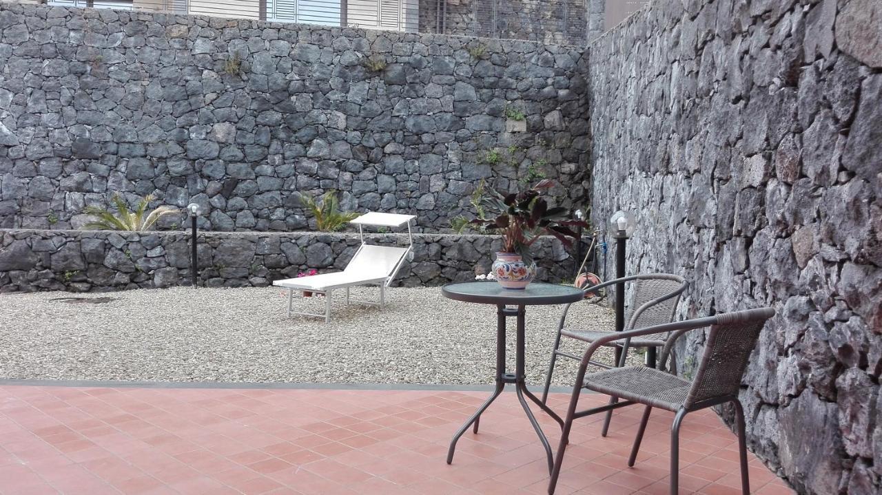 Villa Leonardi Zafferana Etnea Buitenkant foto